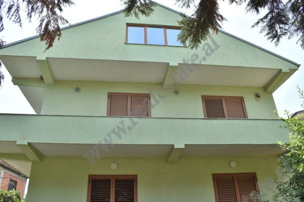 Two storey villa for rent in Dr Shefqet Ndroqi street in Tirana.
It has a land area of 424 m2 and a